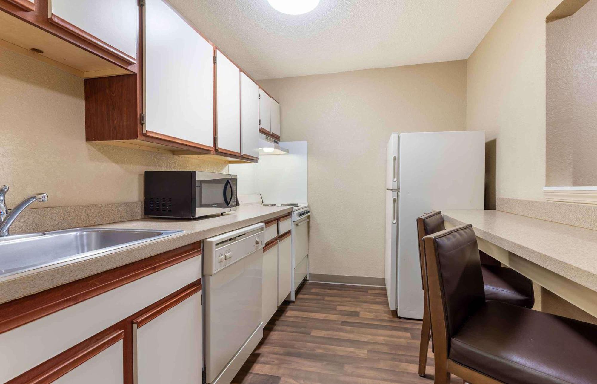 Extended Stay America Suites - Houston - Westchase - Westheimer Экстерьер фото