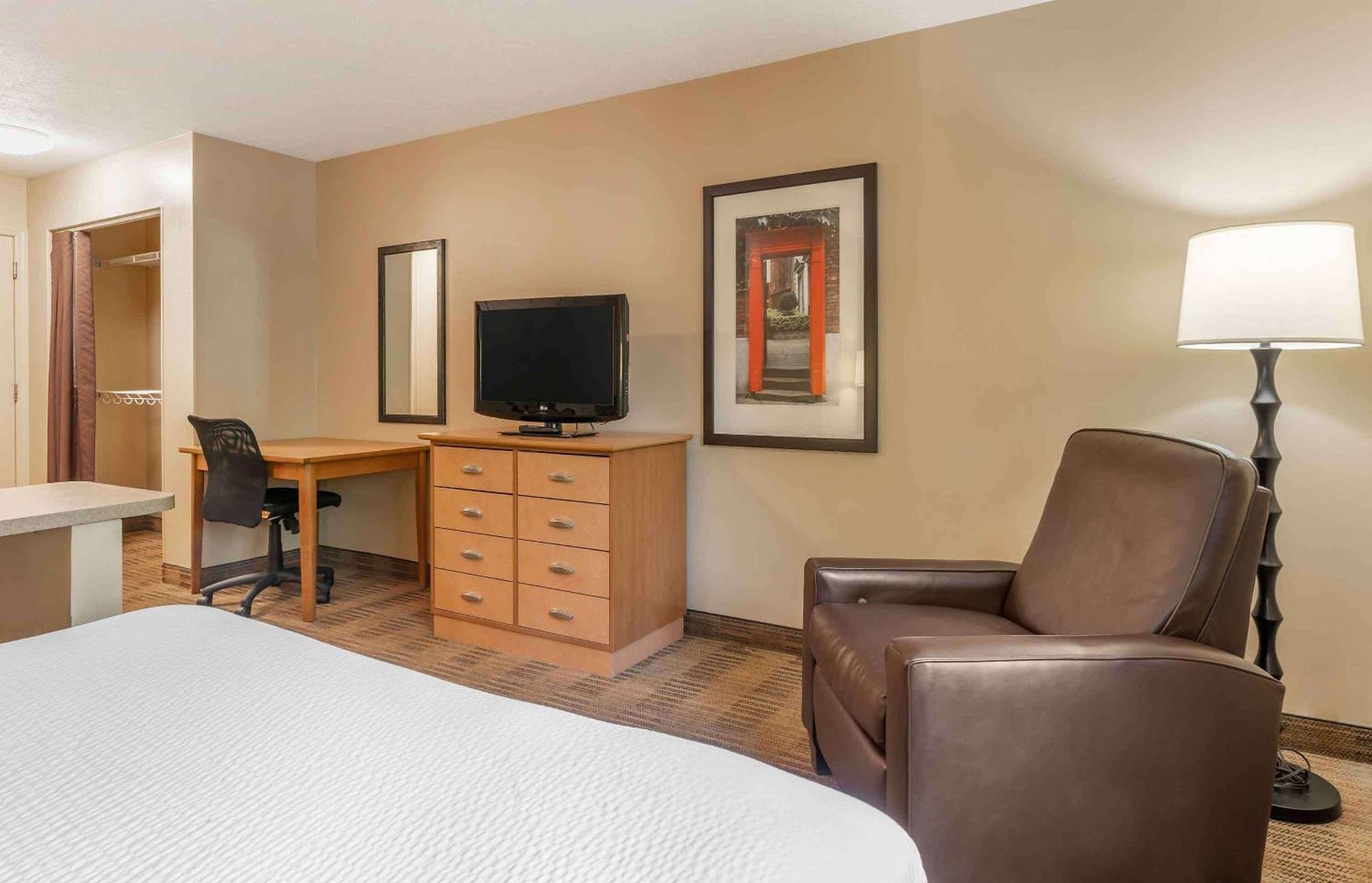 Extended Stay America Suites - Houston - Westchase - Westheimer Экстерьер фото